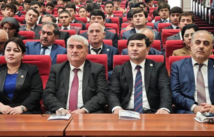 Иштироки Раиси Кумитаи забон ва истилоҳоти назди Ҳукумати Ҷумҳурии Тоҷикистон дар Конференсияи илмӣ - амалӣ таҳти унвони “Нақши ҳизбҳои сиёсӣ дар баланд бардоштани ҳуввияти миллӣ ва амнияти давлат” image 2